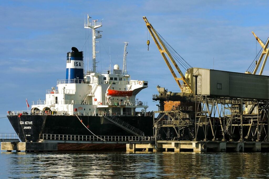 indocement_ship_and_jetty_tarjun_dsc_v5939 (1)